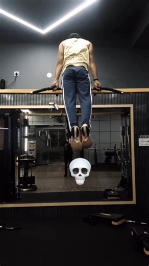 Charan Changappa on Instagram: "Only few can understand 💀 . . . . #follow for more 💪🏻 . . #calisthenics #challengeworkout #MuscleUp #bodyweighttraining #pullupsworkout #explorepage #fitnessfreaks #instalike"