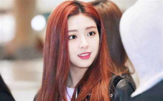 【ITZY】YUNA申有娜19支百万直拍合集(官方/饭拍)