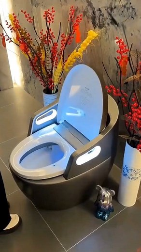 Automatic Commode 😊👍 #Automatic #commode #smarttoilet #foryoupagereels #viralreelschallenge | Best Selling Item