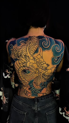 งานลงสีเต็มหลัง รอบที่2สไตส์ญี่ปุ่น👹🐉👺 (ผลงานช่างเนส) SJ-TATTOO STUDIO 📍อ.พรเจริญ จ.บึงกาฬ https://maps.app.goo.gl/2EbDVSqwNeErevUy7?g_st=ipc สอบถามคิวได้นะครับ TikTok: sj.tsttoo 🎶 Facebook ส่วนตัว👇🏻👇🏻 https://www.facebook.com/profile.php?id=100003950552765 📷IG: https://www.instagram.com/sj_tattoo00/profilecard/?igsh=MTZsajlkMjA0NG13dg== #ช่างเนสสักลายบึงกาฬ #สักลายพรเจริญ #สักลายบึงกาฬ #ร้านสักพรเจริญ #ร้านสักบึงกาฬ