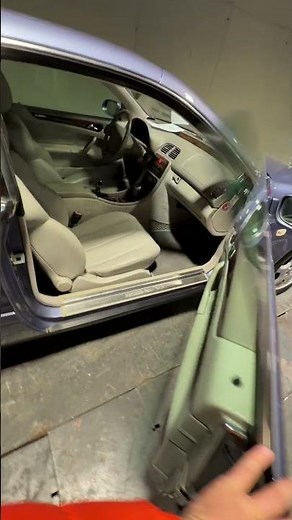 Why is this Mercedes CLK 430 a hidden gem? 😉