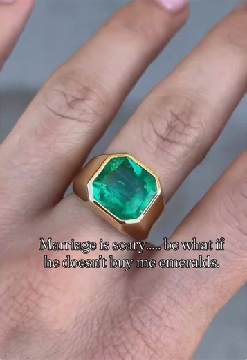 The Timeless Value of Emerald Jewelry in Marriage