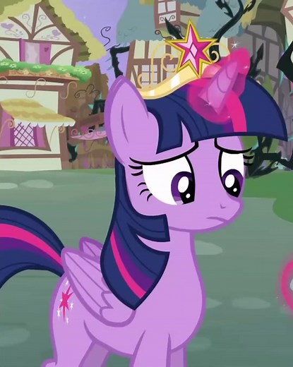 Transformación de la Princesa Luna en Nightmare Moon en My Little Pony