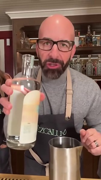 The new bartender looks so familiar.. 😂🥃