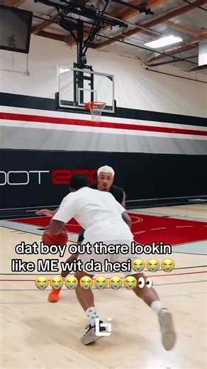 stan (@stanclickin5)’s videos with Not Playing by Meez - Meez