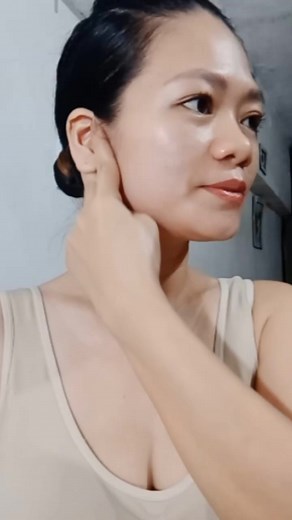 168K views · 1.5K reactions | #How #face #Benefits #tips #Massage #routine #yoga #yogalife #tutorial #skincare #glowingskin #notools #selfcare #beauty #wrinklefree #stressfree #health #selfimprovement #exercise #reels #fbreels #foryou #foryoupage | The Yoga Face Collective | Facebook