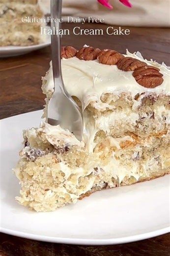 The Best Italian Cream Cake with Creamy Frosting and Crunchy Toppings #cake #recipe #baking