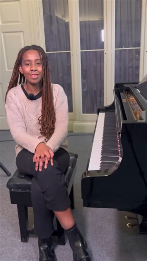 Do you ever think about the soundtracks that shape your favourite games? 👾🎹 Melissa Walker (@melissapiano) certainly does. During CoLab 2025, she’s been exploring the evolution of game music across the decades, from retro classics to modern masterpieces. Conjuring the nostalgic tunes that shaped gaming history, Melissa took a newly formed band on a musical journey through time. | Trinity Laban