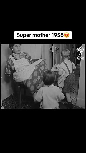 Vintage Fashion from the 1950s: A Glimpse into Style