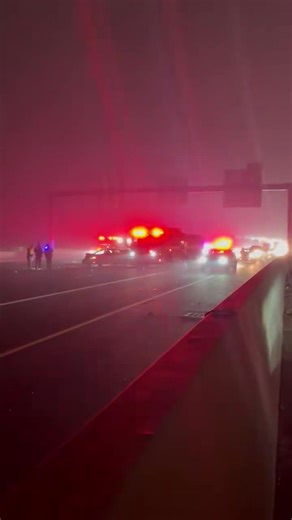 The right four lanes of Southbound Interstate 5 were blocked early Thursday morning because of a six-car crash. Story: https://www.kiro7.com/news/local/six-car-crash-tacoma-blocks-four-lanes-i-5/BNDYNU7GR5GMNK5DCH6LAU3PTA/ | KIRO 7 News