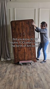 Art Deco was born in 1925 at the Exposition Internationale des Arts Décoratifs et Industriels Modernes in Paris. The name “Art Deco” comes from that event — and what followed wasn’t just a design style. It shaped an entire era. After World War I, the world wanted something different — something that felt new, forward-looking, and bold. Art Deco brought that vision to life. It influenced not only interiors and architecture but fashion, film, and literature. This was the time of The Great Gatsby, 