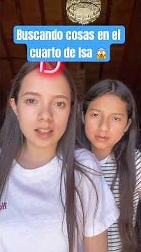 Buscando cosas en el cuarto de Isa 😱 #isaynati #nataliapaz #isabelpaz #comedia #hermanas #sister