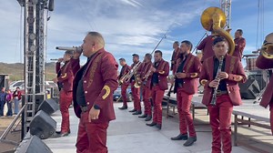 De los corridos que no pasan de moda 🔥🤠🐴 #CorridoDelPadreJulio | Banda La Auténtica De Jerez