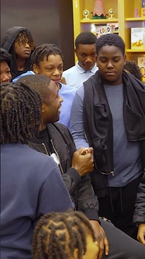 Ravens Player Roquan Smith Visits Henderson-Hopkins Elementary School