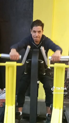 Effective Seated Exercise Techniques in the Gym