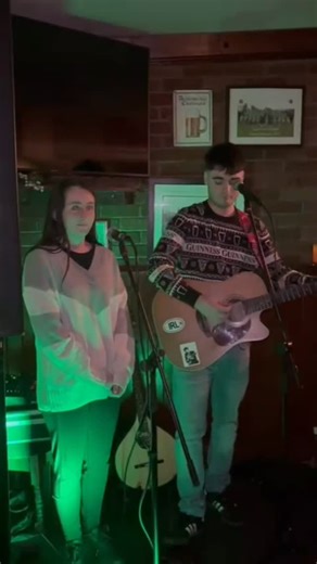 Lovely to belt out Fairytale of New York last night with my Sister Amy! Happy Christmas everyone🌲❤️ #irish #music #thepogues #shanemacgowan #christmas | Andrew Fletcher Music