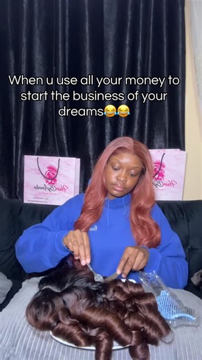 Amaka✨ on Instagram: "Starving in joy👏🏽🤗 Follow @hairsbyamaka_ke for premium blend wigs in Kenya *Hair on the plate: Amaka, 5*5 clousre, 22” Layered bouncy in the colour copper & is going for 8,000/= *Hair on my head: Sienna, 13*4 frontal, 30” wavy hair in the colour ginger & is going for 8,500/= Please note that due to camera/phone/lighting etc, color may differ slightly."