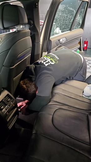 @mile deep Ltd full interior detail tonight