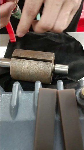Testing of a small vacuum pump. #vacuumpump #vacuumsolutions #wordfik