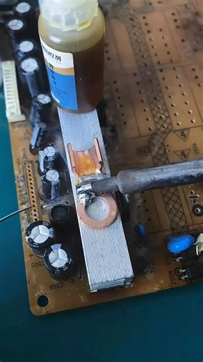 7.3K views · 34 reactions | A drop of flux makes soldering easier and faster. #flux #soldering #solderingtechniques #highperformancetools | LCDrepairguide | Facebook