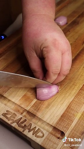 Delicious Fresh Oysters with Mignonette Sauce Recipe