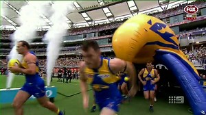 25K views · 29 reactions | The panel debate the idea of Sunday twilight footy. 樂 #9FootyClassified | Footy Classified | Facebook