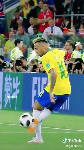 Crazy Ball Controls in Football 🥶🤩 #football #footballtiktok #skills #futbol #soccer