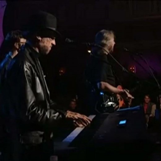 Bee Gees - Woman In Love (Live by Request 2001)