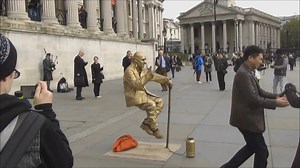 The Floating and Levitating Man. TRICK REVEALED (step-by-step) ! | Thetechnotip