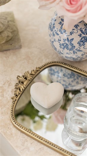 New items have officially hit The Market by The Jilly Box! 🎀💕 A beautiful selection of hand-curated products to refresh your home, gift to someone you love, or simply pamper yourself and elevate your daily routine. Shop The Valentine’s Shop for seasonal goodies, gifts and so much more! What are you adding to cart? | The Jilly Box