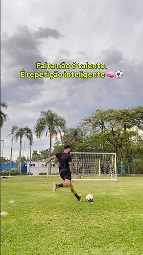 Você não precisa de talento para bater faltas