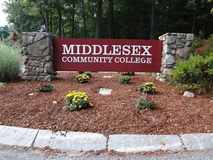 Middlesex Community College Receives Massachusetts Life Science Grant