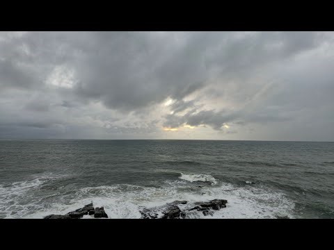 Dim Morning at Point Arkwright, Australia | Sunrise 224 – Migrating Light | UHD, 4K
