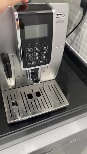 A faulty coffee maker can add to your hectic daily routine and taking it to a repair shop can be time-taking. We have experts who can fix your De'Longhi coffee machines on-site, allowing you to get your coffee maker fixed without leaving your home or office. Whenever you need urgent coffee maker repair in Dubai, Sharjah, or Abu Dhabi, our De'Longhi Service Center team is ready to help.📞 Call or WhatsApp 971 55 931 8686 today for all models of De'Longhi coffee machine repairs. | Instant Repair U