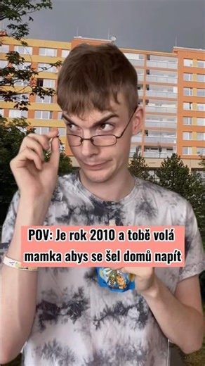 POV: Je rok 2010 a volá ti mamka | @TomHatrik