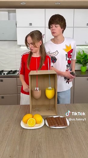 Smart Robot Gadgets: Real AI Robot in Public (Cool Tech)