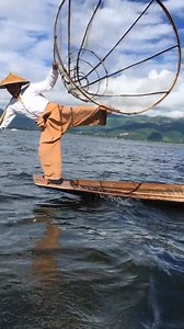 ▼▼Traditional fishing method in Myanmar, rowing by one leg. The...