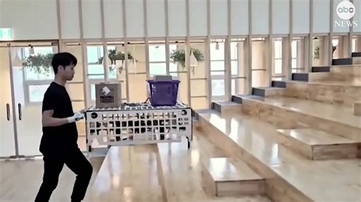 Scientists develop flying shopping cart