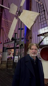 Die Fram, das Polarschiff, mit dem Fridtjof Nansen, Otto Sverdrup und Roald Amundsen zwischen 1893 und 1912 in der Arktis und Antarktis auf verschiedenen Expeditionen unterwegs waren, hatte einen Windgenerator und war ihrer Zeit deutlich voraus. Die Polarforscher an Bord der Fram haben Arved Fuchs seit frühester Jugend inspiriert, bei seinen eigenen Expeditionen war er oft auf ihren Spuren unterwegs. Umso ergreifender war sein Besuch an Bord vor einigen Tagen im Frammuseum in Oslo. Fram Museum |