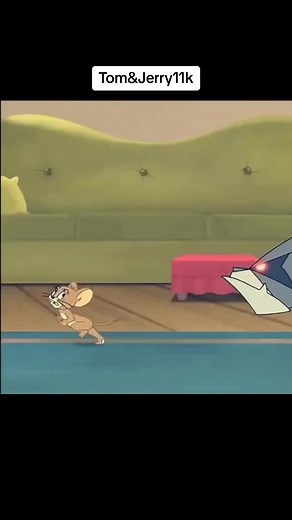 Tom & Jerry Robot Dog: Hilarious Cartoon Clips from Childhood