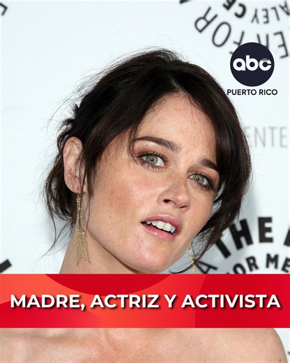 ROBIN TUNNEY: JOVEN BRUJA, ABOGADA EN 'PRISON BREAK' Y AGENTE DEL FBI EN 'EL MENTALISTA' Comenzó como estrella adolescente y luego musa de cierto cine indie (con premio en la Mostra de Venecia incluído) para llegar a estrella de las series y luego continuar su carrera a otro nivel. ¿Quién no recuerda a Robin Tunney? Tunney se rapó la cabeza en 'Deseos cumplidos' ('Empire Records') y luego lideró un aquelarre en 'Jóvenes y brujas' ('The Craft'). Dos papeles que la convirtieron en ícono alternativ