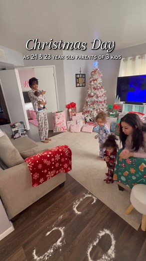 85K views · 972 reactions | happy birthday Jesus we love you ♥️ & merry christmas everyone 凉 #christmas #christmasvlog #openingpresents #tiktokmom #youngparents #youngmom #fypreels #explore #momcontent #familytime #thankful #fypreelsً | Mama Lulu | Facebook