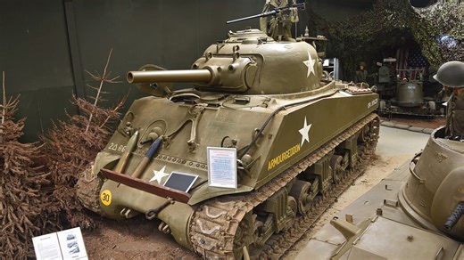 Restoring the rare FV434 armored recovery vehicle built to repair tanks