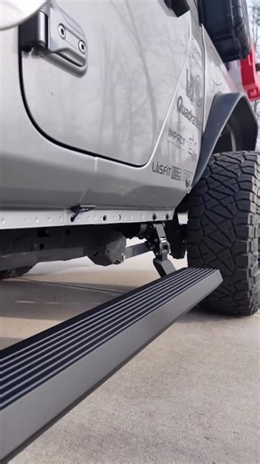 Lone.rubicon on Instagram: "Let’s install these @roughcountry Power Running Boards! 🤘 I was always a fan of the factory Rubicon rock sliders, but needed a side step for my kiddos. When I first saw these power running boards, I HAD to have them! Gives me the factory look but also the electric step for ease of entry! Honestly, I wish I knew about these sooner!! 😍 Order you a set today at roughcountry.com! **THESE ARE NOT ROCK SLIDERS** #reels #jeep #install #howto #roughcountry"