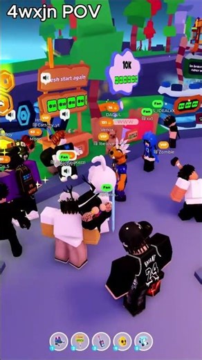 Getting 10,000 Robux and Donating 10,000 Robux #roblox #plsdonate #robux #ytshorts