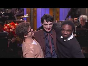 SNL Goes Full Chaos: Finn Wolfhard’s Debut, Stranger Things Parody & Wild Sketches