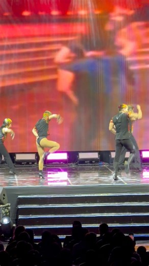 An incredible performance from the dancing legends — pure nostalgia in motion! 💃🕺 Even their vibrant outfits perfectly captured the spirit of the ’80s, taking everyone on a fun trip down memory lane. #legendsofthedancefloor | The Latest Showbiz PH