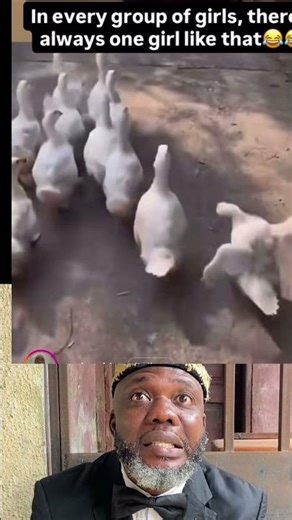 In every group of girls you must see one girl dat will do like this please tag that friend#trending