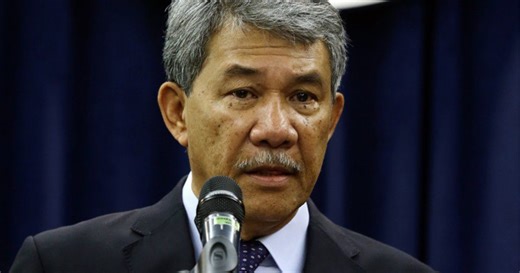 Philippines' maritime claims have no legal basis - Mohamad | New Straits Times