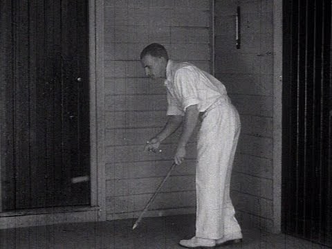 Don Bradman in How I Play Cricket